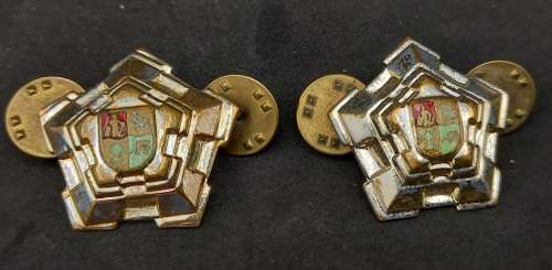 2 Castle rank badges of old South African Defense Force i.e. rank of Major 25x27mm