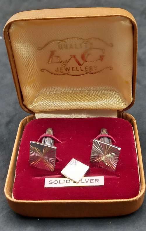 Vintage Solid Silver Cufflink and Tie Clip set Hallmarked London 10.34g in Boxed