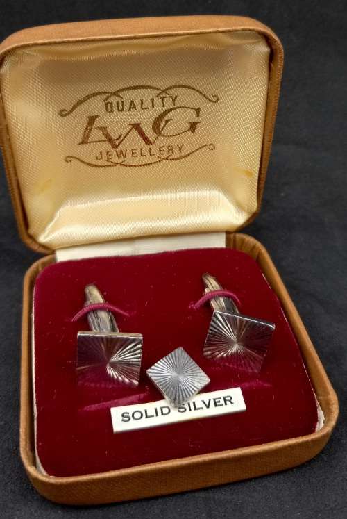 Vintage Solid Silver Cufflink and Tie Clip set Hallmarked London 10.34g in Boxed