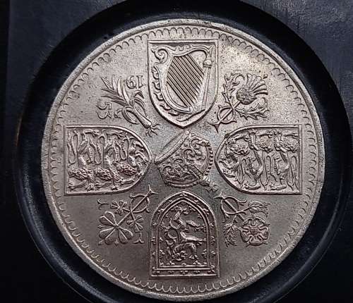 1953 5 Shillings - Elizabeth II Coronation-Coronation of Elizabeth II in capsule
