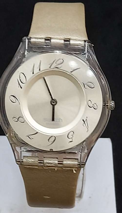 Pre-owned Ladies  Swiss Swatch quartz watch - Need a Battery -In Case (New OLD stock)