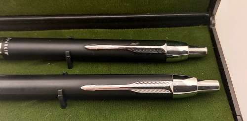 Parker Ballpen and Pencil set in Parker Case - Ink still ok ..look unused