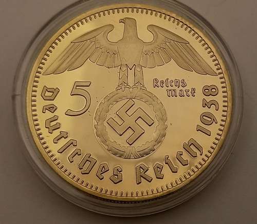 1938 German Paul Von 5 Reich 24k Gold plated Collector Coin in capsule