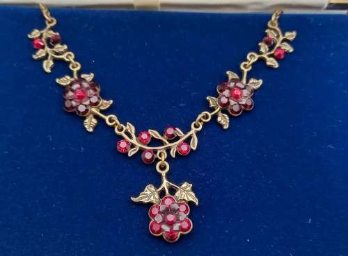 Vintage Designers Necklace by Michal Negrin -Not Origanal case. Unknown stones (Needs polishing