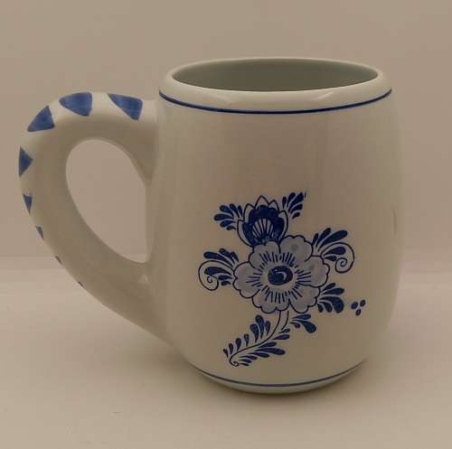 DelftsBlauw  Hand painted Cup Made in Holland 117x135x95mm