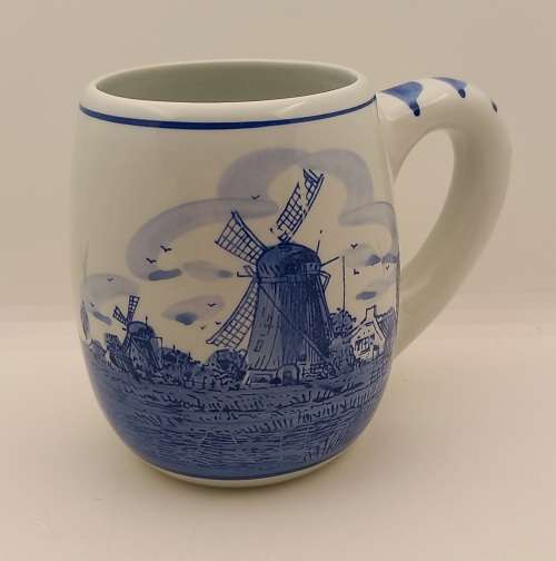 DelftsBlauw  Hand painted Cup Made in Holland 117x135x95mm