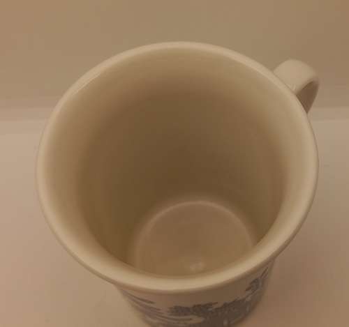 Blue and White Hand painted Cup Made in England 105x100x77mm