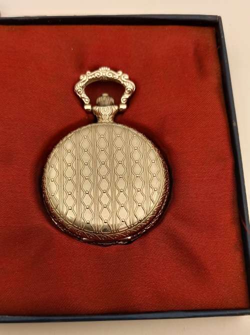 Vintage style Quartz Pocket watch from the Hachette pocket watch collection -Working