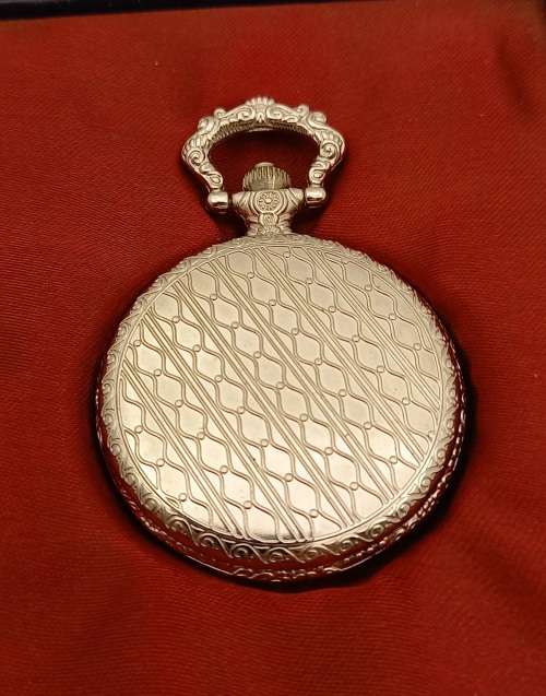 Vintage style Quartz Pocket watch from the Hachette pocket watch collection -Working