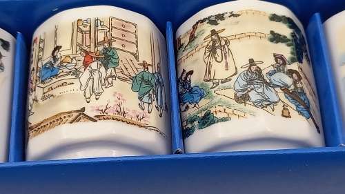 5 Korean Shot Glasses In Box 50X42mm