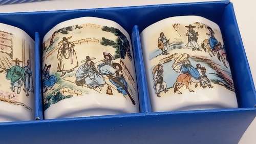 5 Korean Shot Glasses In Box 50X42mm