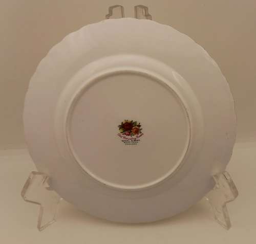 Vintage Royal Albert "OLD COUNTRY ROSES"  Side Plate 161mm