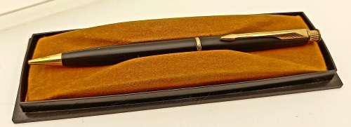 Vintage black and gold -  PARKER Pencil -pre-owned -- Good condition