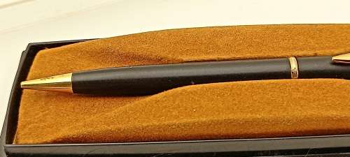 Vintage black and gold -  PARKER Pencil -pre-owned -- Good condition