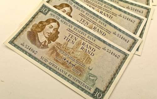 9 x 1975-76 South Africa TW de Jongh  R10 Notes -UNCIRCULATED with consecutive numbers