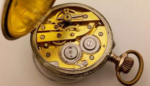 Antique  MK (Michael Kors) Pocket watch not working (for spares) see all photos (lens is loose)