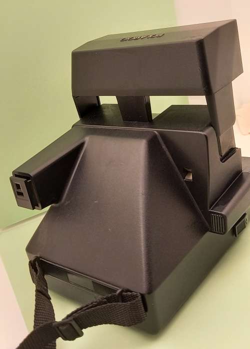Vintage Polaroid 600 Land Camera Autofocus 660 -Not Tested