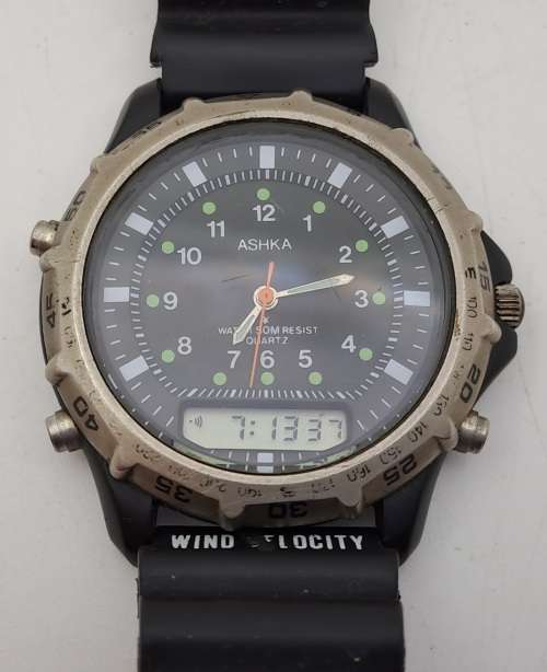 Pre-owned ASHKA Quartz Watch Digital & Analogue-Japan -Working -New Battery Rubber Band