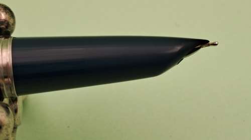 Vintage 1961 Parker 51 Fountain pen with squeeze Converter -engraved on Barrel Geelkoperwinkel