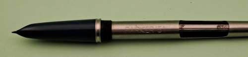 Vintage 1961 Parker 51 Fountain pen with squeeze Converter -engraved on Barrel Geelkoperwinkel