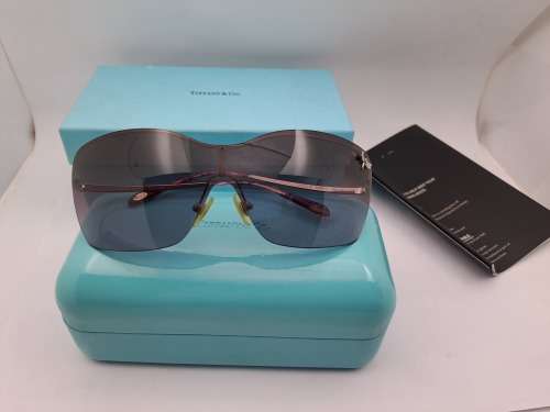 Pre-owned Un-used Tiffany & Co Sunglasses with Case and Packaging