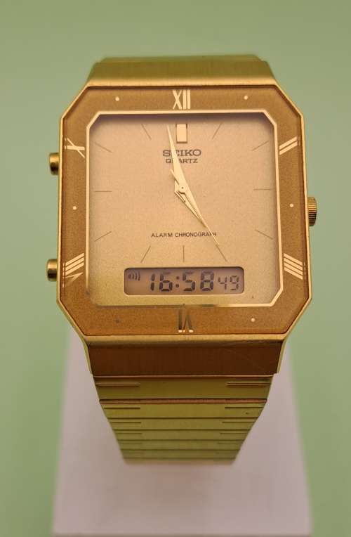 Pre-owned 1986 Seiko H601-5150 Analogue/Digital Alarm Chronograph Quarts watch -working