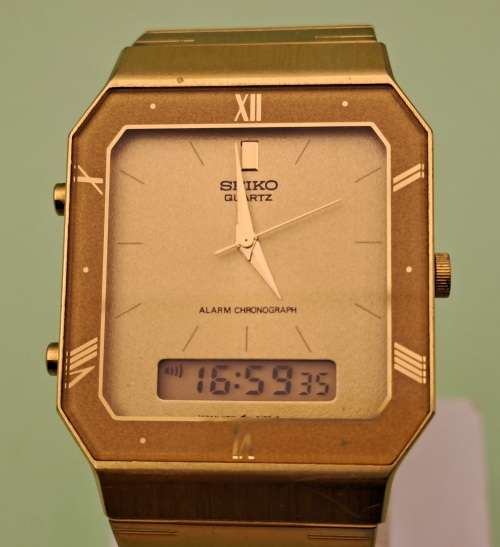Pre-owned 1986 Seiko H601-5150 Analogue/Digital Alarm Chronograph Quarts watch -working