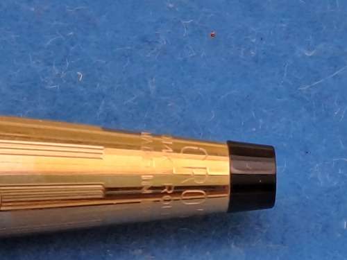 Pre-owned - Cross 1/20 14kt Rolled Gold Pen Made in Ireland -Ink still ok  -In Case -FNB Branded