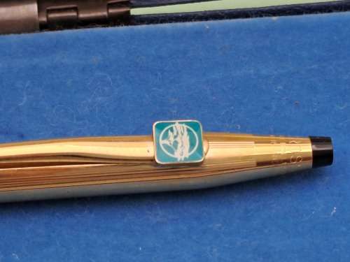 Pre-owned - Cross 1/20 14kt Rolled Gold Pen Made in Ireland -Ink still ok  -In Case -FNB Branded