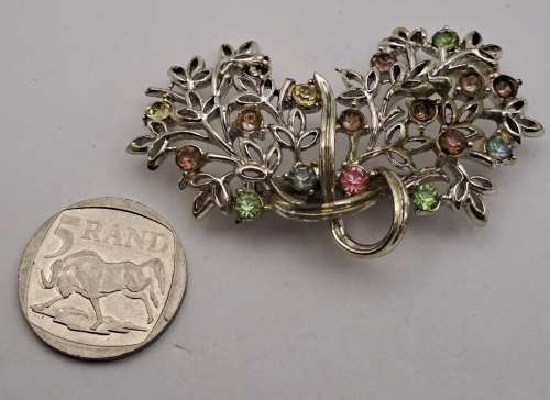 Vintage white Metal Brooch -Missing a 6 stones 67x45mm