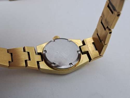 Vintage Ladies Omega De Ville Mechanical watch in Omega Box - working