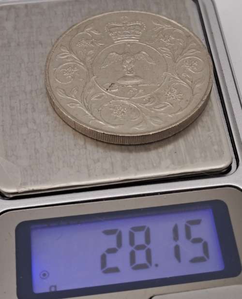 1977 U.K 25 New Pence Commemorative issue Queen Elizabeth II