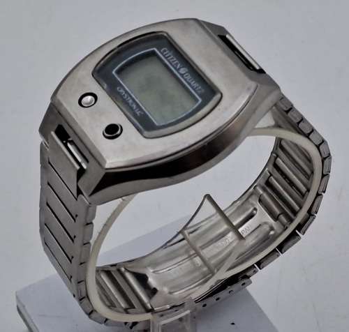 Pre-owned Vintage Citizen CRYSTRON LC Quartz watch -working with new battery