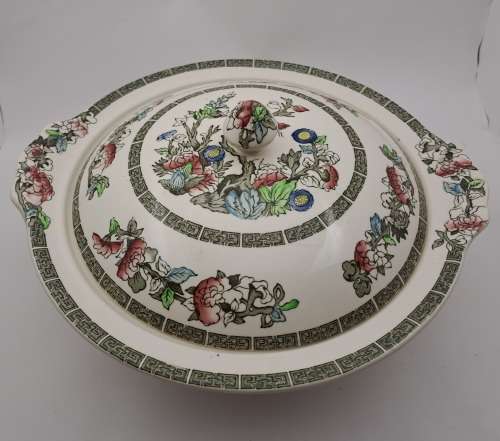 Vintage Johnson Bros `Indian Tree` Tureen Hand Engraved Ironstone-England (Condition is Good)