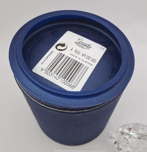 Swarovski Crystal Swan 7633 NR 050 000 (Boxed ) 43x58mm-made in Austria