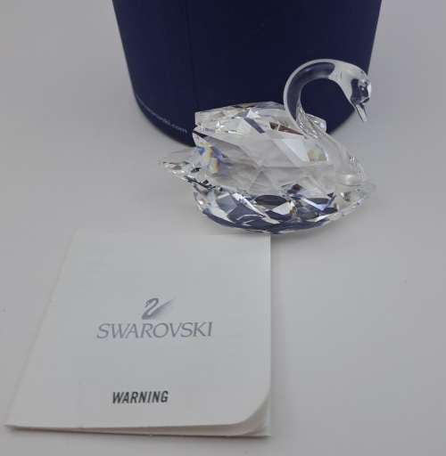 Swarovski Crystal Swan 7633 NR 050 000 (Boxed ) 43x58mm-made in Austria