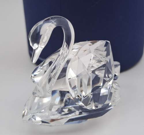 Swarovski Crystal Swan 7633 NR 050 000 (Boxed ) 43x58mm-made in Austria