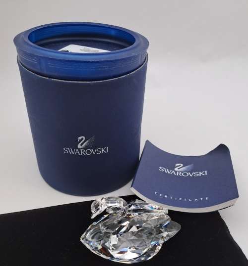 Swarovski Crystal Swan 7633 NR 050 000 (Boxed with certificate ) 40x60x32mm-made in Austria