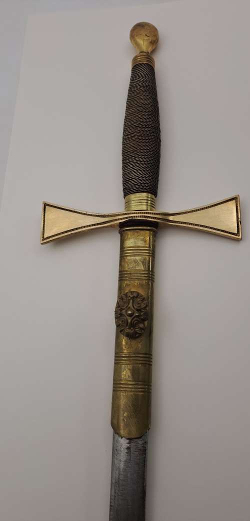Antique/ Vintage Toye Kenning and Spencer ceremonial Masonic sword in scabbard 873mm (some rust )