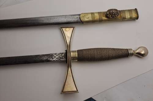Antique/ Vintage Toye Kenning and Spencer ceremonial Masonic sword in scabbard 873mm (some rust )