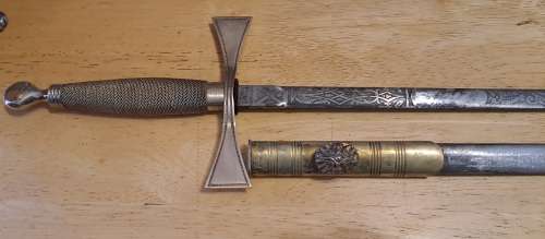 Antique/ Vintage Toye Kenning and Spencer ceremonial Masonic sword in scabbard 873mm (some rust )