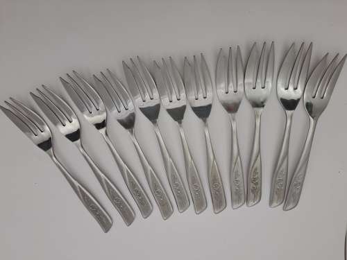 12 x Eetrite `ROSITA` Stainless Steel  small  Cake forks 142mm