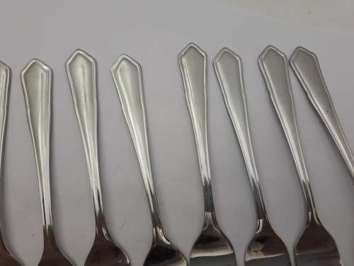 8 x Eetrite `Dubang` Stainless Steel  small  Cake forks 141mm