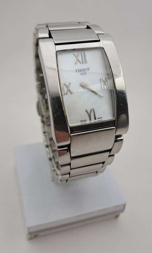 Pre-owned Swiss Made Ladies Tissot 1853 T007309 A Saphire Chrystal Mehanical watch- working
