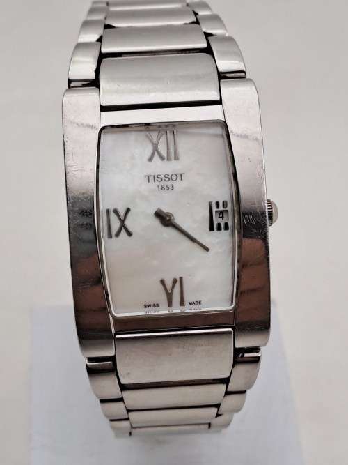 Pre-owned Swiss Made Ladies Tissot 1853 T007309 A Saphire Chrystal Mehanical watch- working