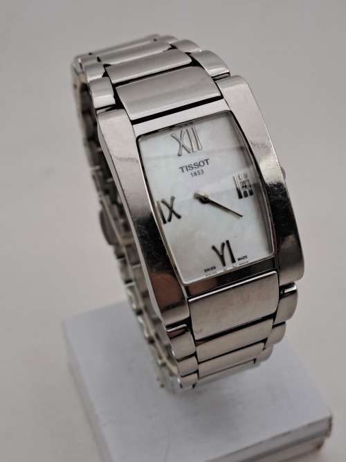 Pre-owned Swiss Made Ladies Tissot 1853 T007309 A Saphire Chrystal Mehanical watch- working