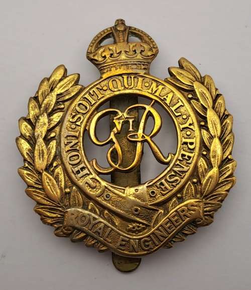 WW2 Royal Engineers Royal Engineers Corps (George VI) Brass Cap Badge 47x42mm