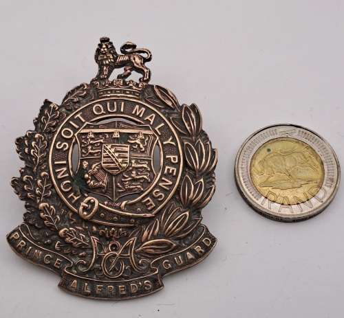 WW1 South African Army Prince Alfred`s Guard uniform Cap badge 65x48mm
