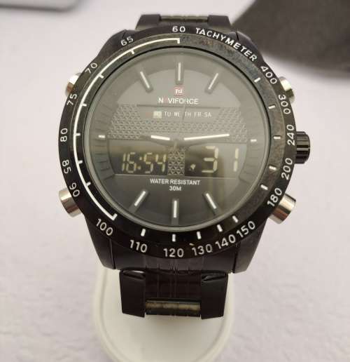 New/old stock NaviForce NF 9097 Quartz watch-still in Box-need battery-metal strap