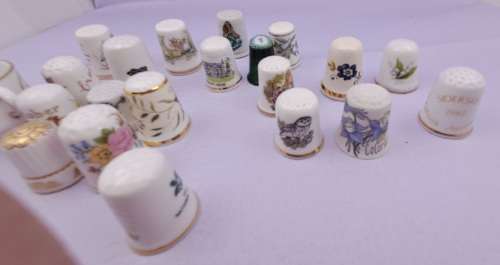Lot of 22 Items - 21 Vintage Thimbles -plus 1 Miniature Cup (Doulton, spode etc. )